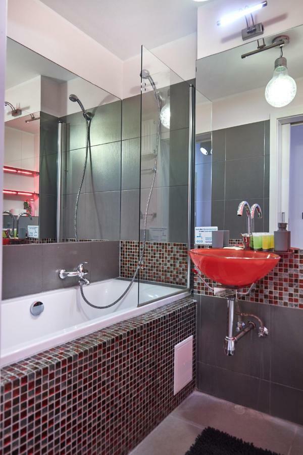 ורשה Plac Zbawiciela Hipster Apartment מראה חיצוני תמונה